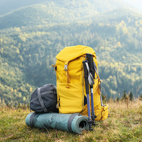 Pflegender Massagebalsam nach einer langen Wanderung